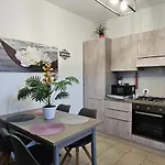 Relaxandsmilesalo' Apartamento Salò